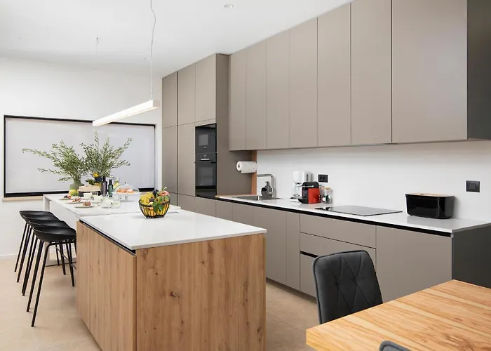 Lovely In With Sauna Hébergement de vacances *