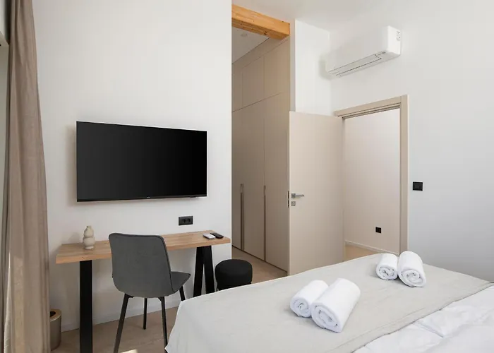 Lovely In With Sauna Hébergement de vacances *